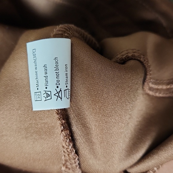 Lounge Set, Size S - Picture 11 of 12